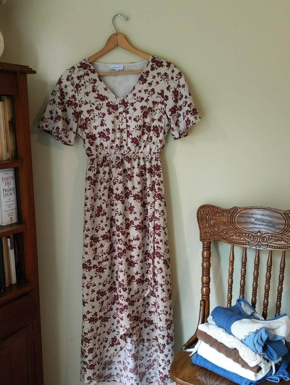 Floral Maxi Dress in Cream and Browm
